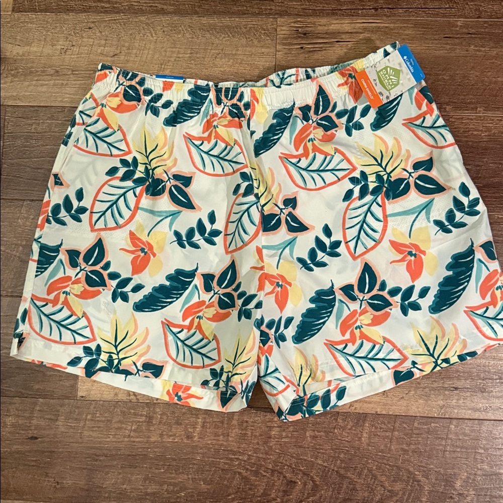 Womens Plus size 2X  Columbia Court Shorts, NWT